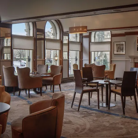 Grosvenor 4*