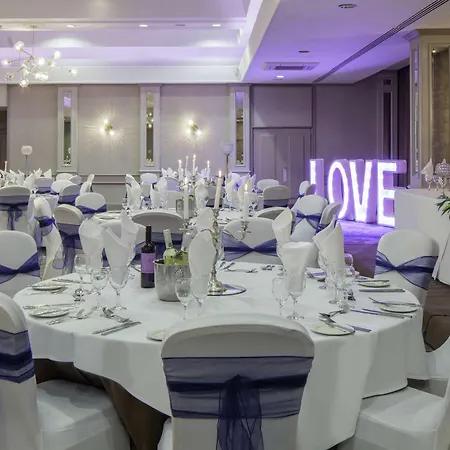 Grosvenor Hotel 4*