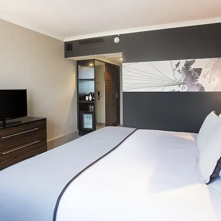 Hotel Crowne Plaza By Ihg 4*