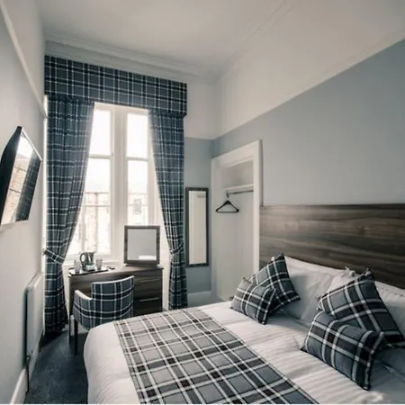 Hotell Royal West End 3*