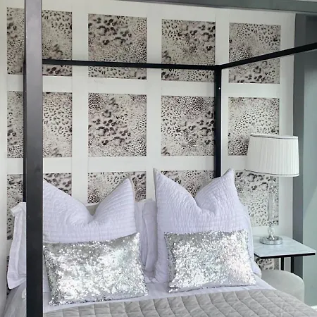 Apartment Two Bedroom Penthouse *