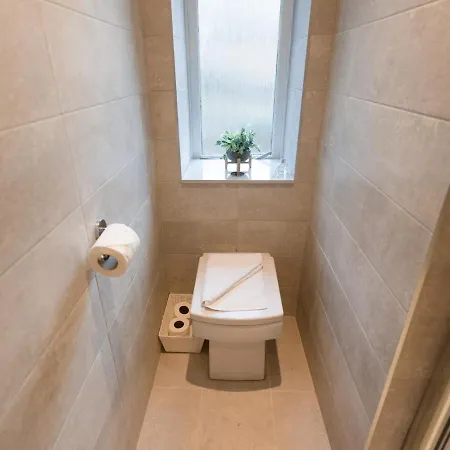 Daire Superb 1bed Flat In Fabulous West End - Pass The Keys Glasgow