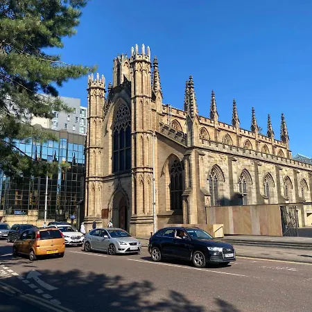 Lovely 1-bed In Merchant Glasgow