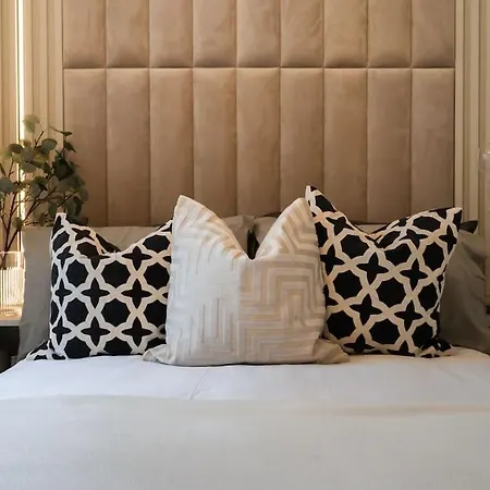 Appartement The Wilton - Your Private 5* Escape!