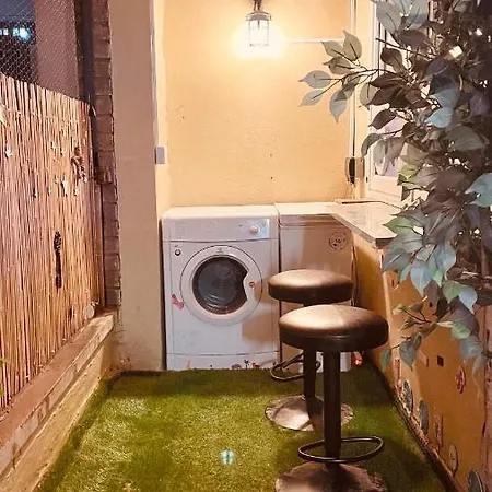 Lovely 1-bedroom With Balcony In West End Appartement Glasgow