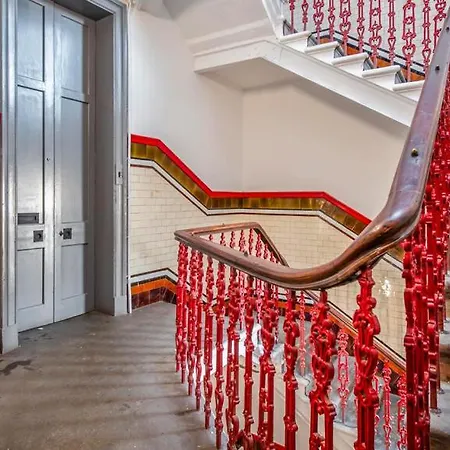 Apartment 69 St Georges Mansions