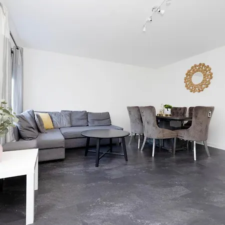 Feriehus Stylish 3br With Garden & Free Parking - Near O2 Academy & Centre Glasgow