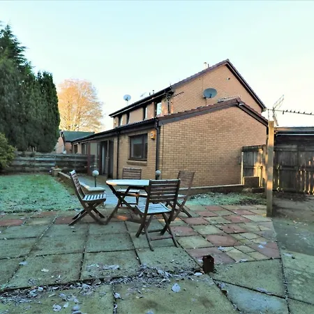 4 Bedroom - Parking Holiday home Glasgow