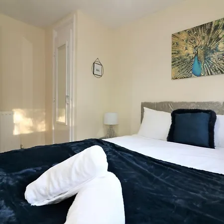 Holiday home 4 Bedroom - Parking