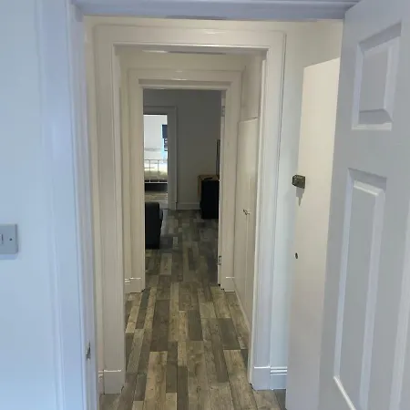Elder Park Apartment