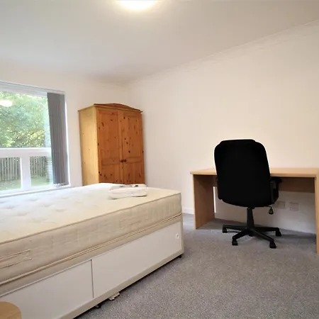 *stunning 2 Bed Flat* * Glasgow