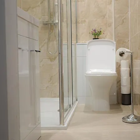 - 2 Bedroom Glasgow