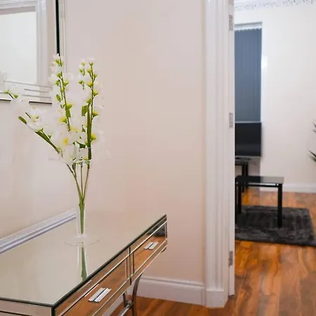 Apartment - 2 Bedroom *