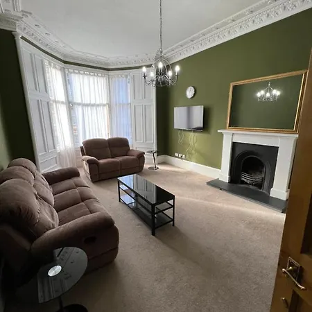Sauchiehall Street West End Apartment Glasgow