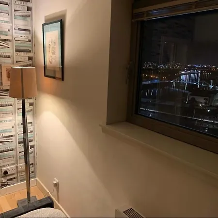 شقة Designer Penthouse With Riverviews - G1 Centre, 3 Bedrooms, 2 Bathrooms, 1 Living / Kitchen. Full Floor, Wrap Around Terrace, Panoramic Views, Off Station / Buchanan Street غلاسغو
