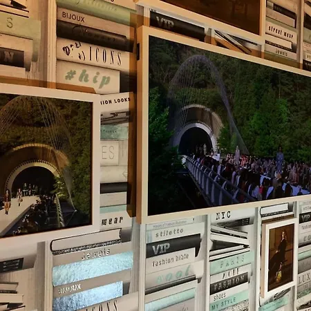 Designer Penthouse With Riverviews - G1 Centre, 3 Bedrooms, 2 Bathrooms, 1 Living / Kitchen. Full Floor, Wrap Around Terrace, Panoramic Views, Off Station / Buchanan Street