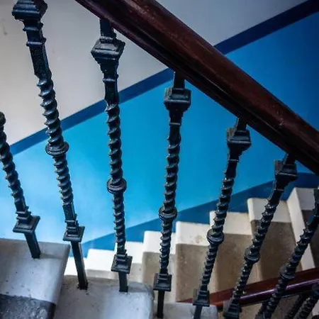 Apartment Modern Bright In South Glasgow