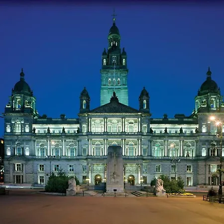 Modern Bright In South * Glasgow