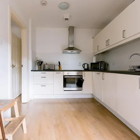 Appartement Spacious Flat Next To With Parking - 9309812 Glasgow