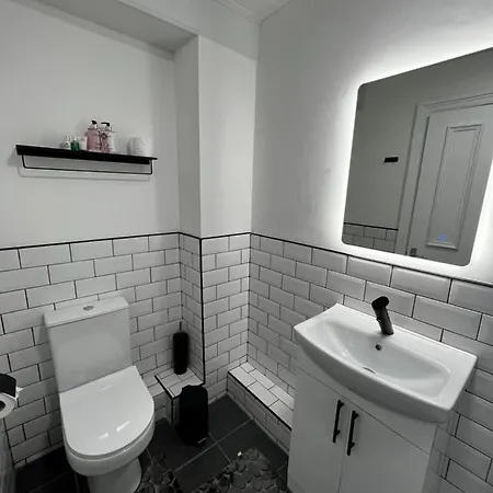 Amani - Centre 4* Glasgow