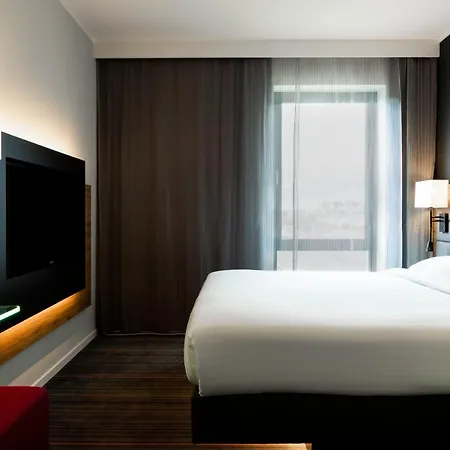 Moxy Sec Hotel Glasgow