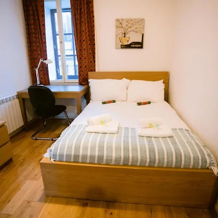 Merchant Centre, Sleeps 4 شقة *