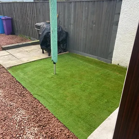 Cheerful One Bedroom With Parking Space. * Γλασκώβη