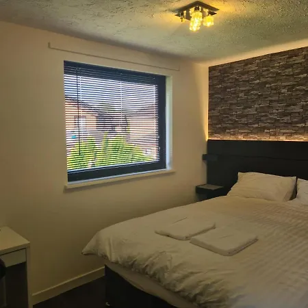 Pansiyon 3 Bedroom House With Free Parking - Travel Host Glasgow