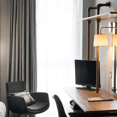 Отель West By Compass Hospitality Глазго