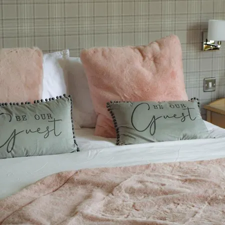 Hotel Redstone