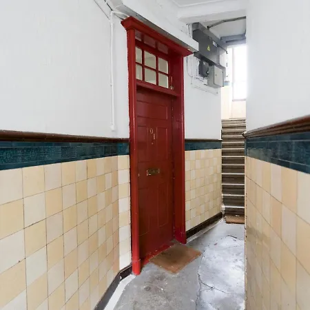 Lägenhet Pass The Keys Per7 Fm 1 Bed Ground Floor Flat Near Cessnock Subway *