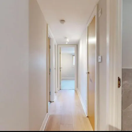 Stylish Ensuite In Maryhill * Glasgow