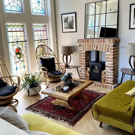 Stunning 3 Bedroom Victorian Near Pollok Country Park * 格拉斯哥