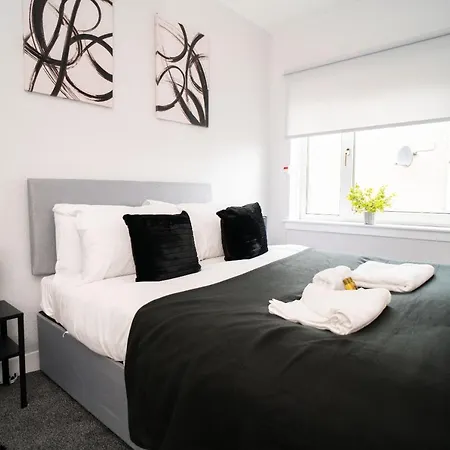 Linburn Apartment *