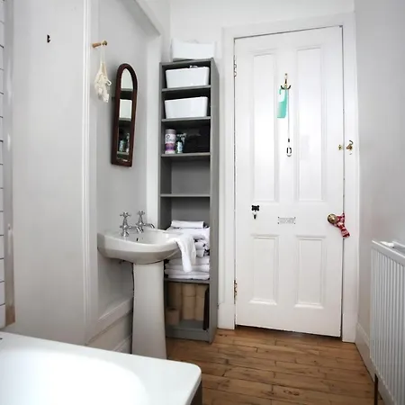 Stylish 3 Bedroom In South Side * Glasgow