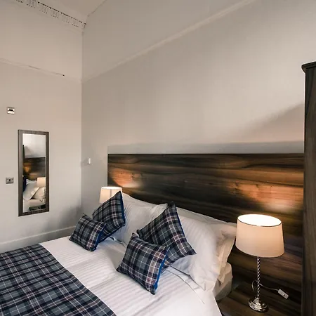 Royal West End Hotel