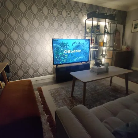 Apartment Cosy; Calm; Convenient Glasgow