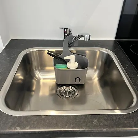 Modern Comfy One Bed - Free Parking * Glasgow