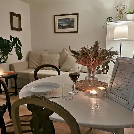 Peaceful House: Location With Free Parking Glasgow