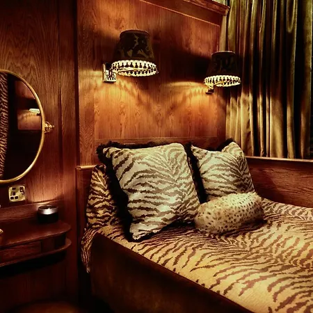 House Of Gods Hotel *