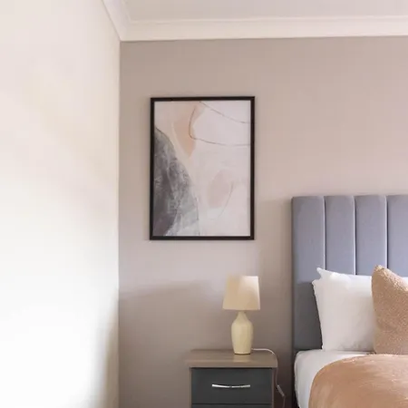 3 Bdr House By Caledonia Luxe Short Lets & Serviced