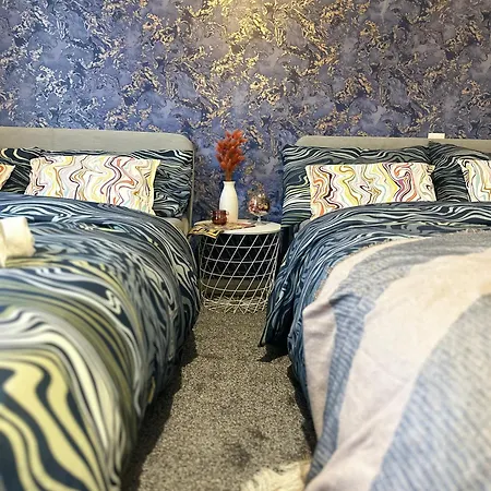 Modern Style , Separate Entrance *