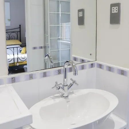 Number1townhouse With Private Balcony & Parking Apartamento