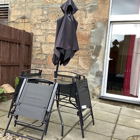 Ground Floor With Garden *