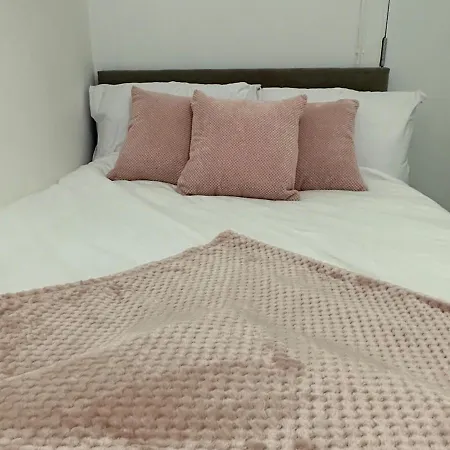 Trendy West End Apartment, Glasgow