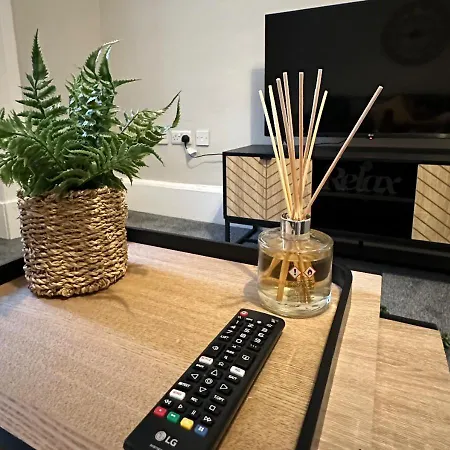 Apartmán Trendy West End Apartment, *