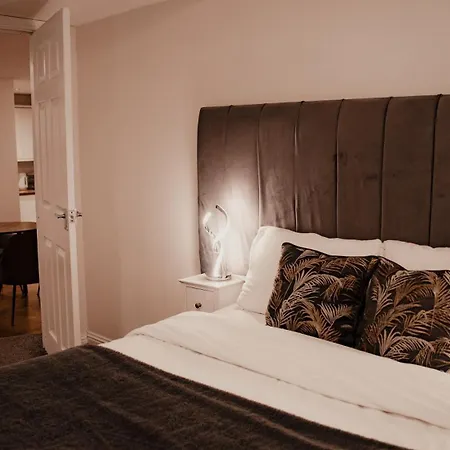 Royal Chambers Serviced Glasgow