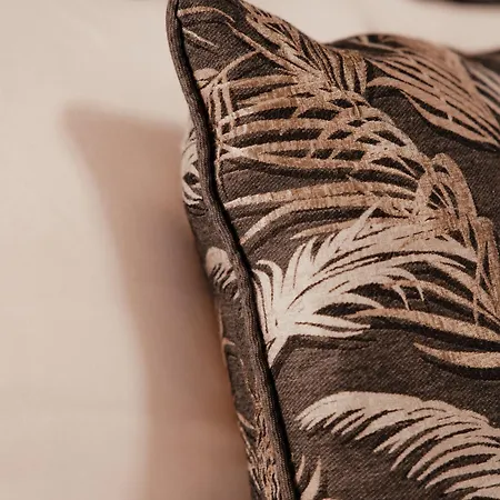 Royal Chambers Serviced Lägenhet