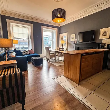 Garnethill Charm 3 Bed Flat * 格拉斯哥