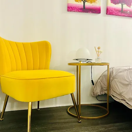 Center/west End Lejlighed